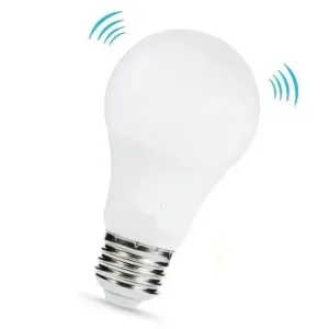 GOLDLUX (Polux) LED žárovka E27 s mikrovlným čidlem 8W 12xSMD5630 806lm Teplá bílá