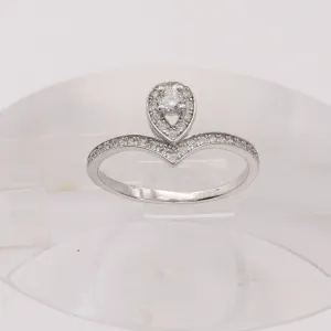 Stříbrný prsten 86092