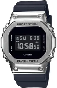 Casio G-Shock GM-5600-1ER + 5 let záruka, pojištění a dárek ZDARMA