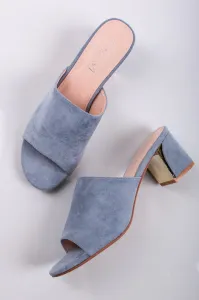 Světle modré semišové pantofle na hrubém podpatku Jessa