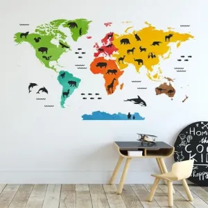 Barevná nálepka v podobě mapy světa