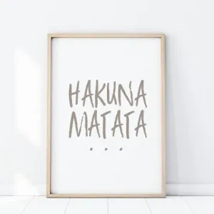 Plakát z kolekce safari s nápisem Hakuna matata