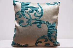Luxusní krémový povlak na polštář s ornamenty tyrkysové barvy k přehozu #2129355