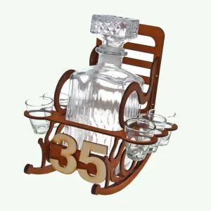 Dřevěná židle s lahví k 35. narozeninám #2792332