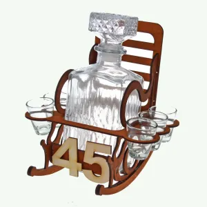 Dřevěná židle s lahví k 45. narozeninám #2792334
