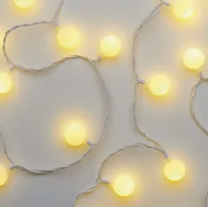 EMOS LED světelný cherry řetěz – kuličky 2,5 cm, 4 m, venkovní i vnitřní, teplá bílá, časovač D5AW01 Teplá bílá