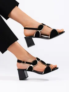 Módní dámské černé  sandály na širokém podpatku #6144769