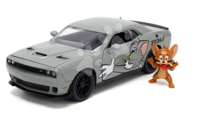Autíčko Tom a Jerry Dodge Challenger 2015 Jada kovové s otevíracími částmi a figurkou Jerryho délka 21 cm 1:24