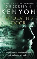 At Death's Door (Kenyon Sherrilyn)(Paperback / softback) #829485
