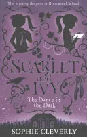 Dance in the Dark (Cleverly Sophie)(Paperback / softback)