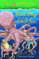 Dark Day in the Deep Sea [With Tattoos] (Osborne Mary Pope)(Paperback)
