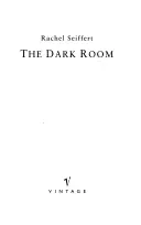 Dark Room - World War 2 Fiction (Seiffert Rachel)(Paperback / softback)
