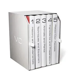 Modernist Cuisine: The Art & Science of Cooking with Stainless Steel Slipcase 7th Edition (Myhrvold Nathan)(Boxed Set)