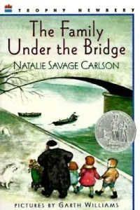 The Family Under the Bridge (Carlson Natalie Savage)(Paperback)