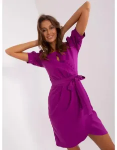 Dámské šaty s páskem mini koktejlové SEVERIN fialové