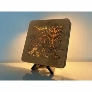 Li-Go Les s liškou lampa 19x19 cm 5114, Barva dřeva dub B