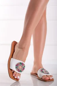 Bílé nízké pantofle s kamínky Gwyneth #6097740