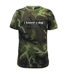 I kissed a dog and i like it - Dětské maskáčové triko