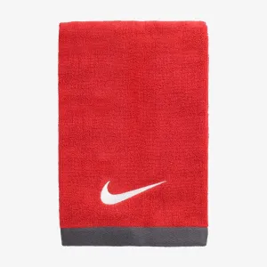 Nike fundamental towel small m