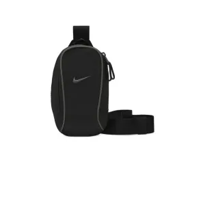 NIKE-Essentials Cross-Body Bag Černá 1L