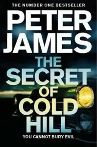 Secret of Cold Hill (James Peter)(Paperback / softback)