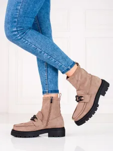 Designové dámské  kotníčkové boty hnědé na plochém podpatku #601429