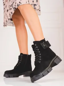 Luxusní černé dámské  kotníčkové boty na plochém podpatku #601017