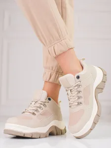 Moderní dámské  kotníčkové boty hnědé na plochém podpatku
