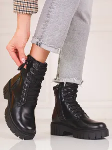 Pěkné černé  kotníčkové boty dámské na plochém podpatku #601453
