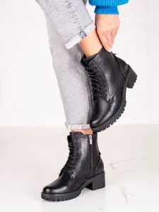 Výborné  kotníčkové boty černé dámské na plochém podpatku #600849