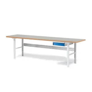 Dílenský stůl SOLID, 2500x800 mm, nosnost 750 kg, 1 zásuvka, vinylový povrch