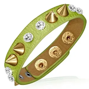 Náramek z kůže - zelený proužek s čirými kameny a zlatými hroty
