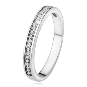 Stříbrný prsten 925, úzká ramena, vodorovná linie čirých kamínků - Velikost: 50