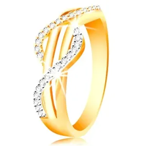 Zlatý prsten 585 - zirkonové vlnky ze žlutého a bílého zlata, rovné hladké pásy - Velikost: 56