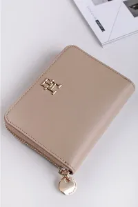 Béžová peněženka TH Chic Medium Zip-Around Monogram Wallet