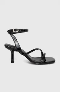 Sandály Truffle Collection černá barva #2019462