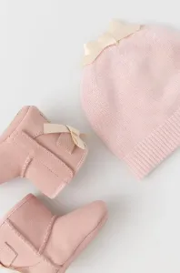 Sada pantoflí a dětské čepice UGG růžová barva